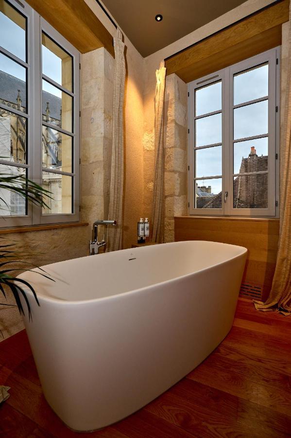 La Chapelle, Les Suites Du Palais, L'Unique 5 Etoiles De Nevers, Suite D'Exception, By Primo C0Nciergerie Exterior foto
